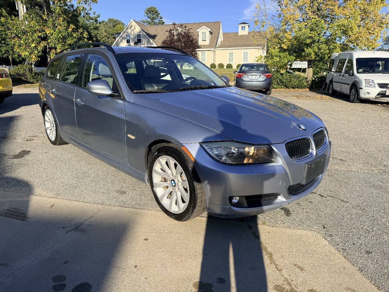Used 2009 BMW 328i xDrive Wagon AWD/4WD image 8