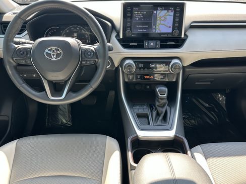 Used 2019 Toyota RAV4 Limited w/ Cold Weather Package FWD image 22