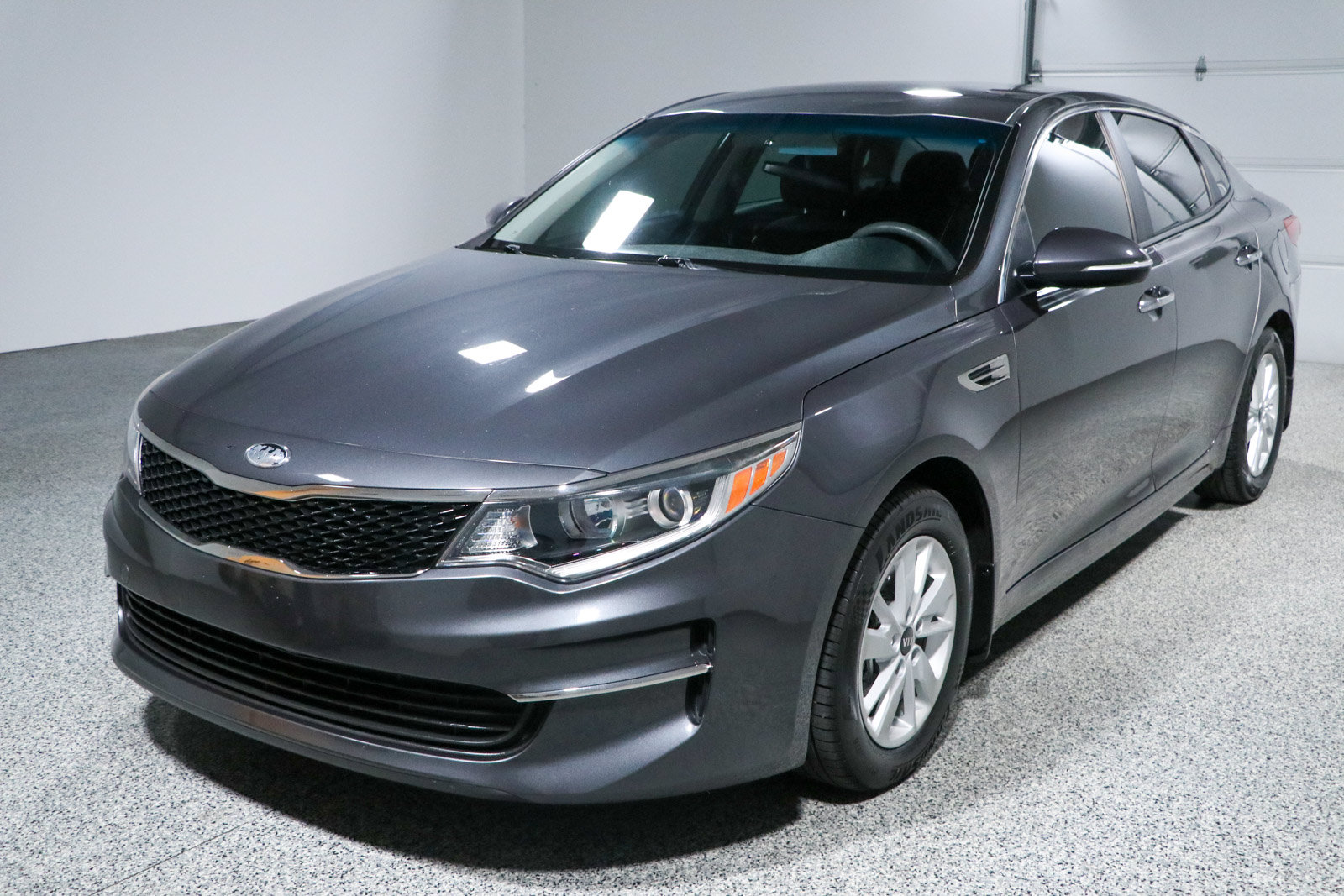 Used 2018 Kia Optima LX FWD image 27