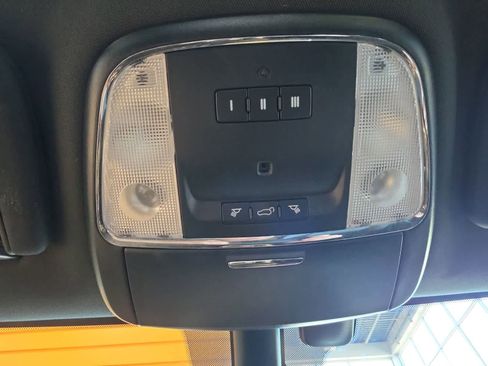 Used 2018 Jeep Grand Cherokee Altitude AWD/4WD image 27