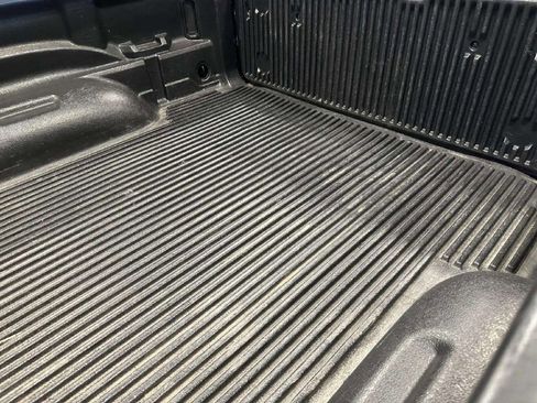 Used 2020 RAM 1500 Laramie AWD/4WD image 13