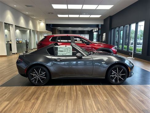 New 2025 MAZDA MX-5 Miata RF Grand Touring image 9