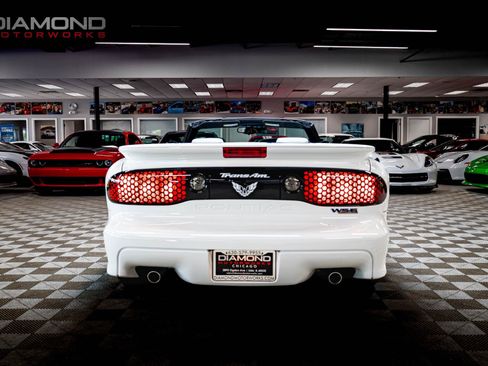 Used 1999 Pontiac Firebird Trans Am RWD image 9