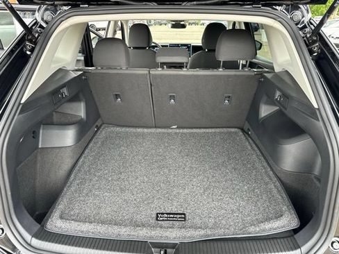 Certified 2025 Volkswagen Tiguan S w/ 18" Wheel Package AWD/4WD image 10