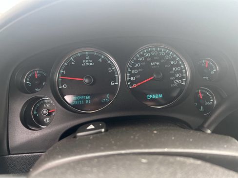 Used 2009 Chevrolet Silverado 1500 LTZ w/ Suspension Package, Off-Road image 7