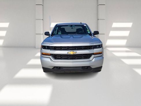Used 2018 Chevrolet Silverado 1500 Custom w/ Texas Edition image 2