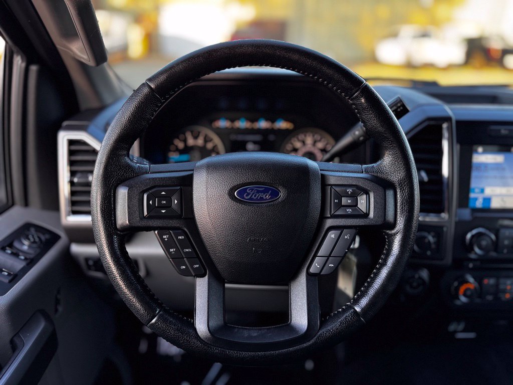 Used 2016 Ford F150 XLT w/ Equipment Group 302A Luxury AWD/4WD image 33