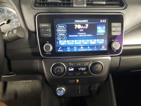 Used 2025 Nissan Leaf S FWD image 16