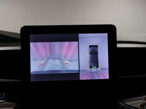 Used 2021 Ford Explorer Limited image 27