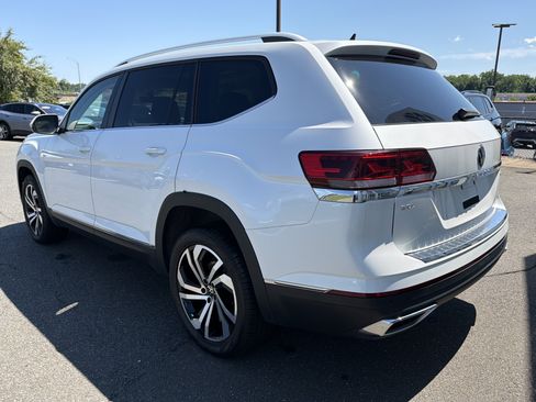 Certified 2023 Volkswagen Atlas SEL AWD/4WD image 6