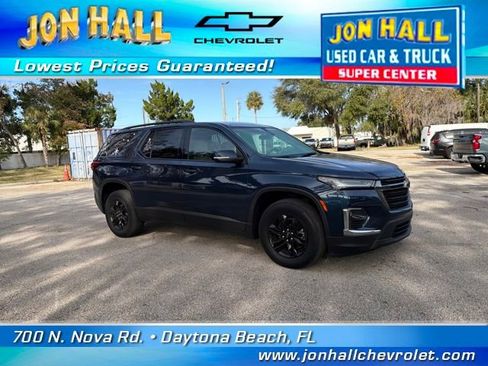 Certified 2023 Chevrolet Traverse LS w/ Midnight/Sport Edition image 12