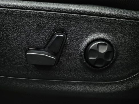 Used 2021 RAM 1500 Big Horn AWD/4WD image 30