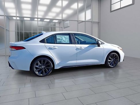 New 2026 Toyota Corolla SE image 7