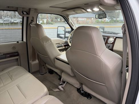 Used 2008 Ford F250 Lariat image 23