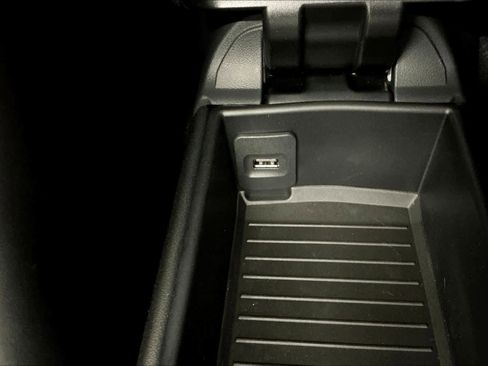 Used 2025 Porsche 718 Cayman GT4 RS image 31