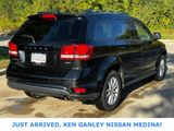 Used 2014 Dodge Journey SXT image 3