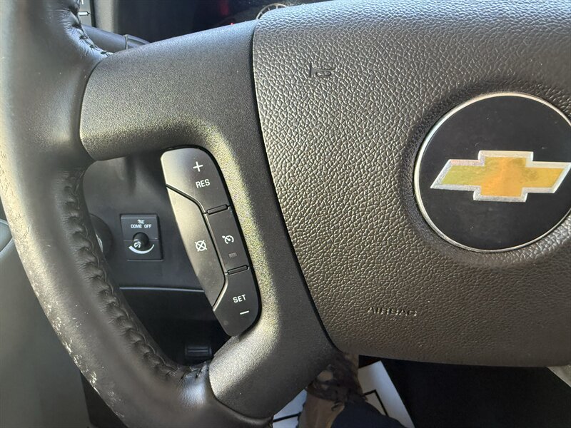 Used 2021 Chevrolet Express 3500 w/ Power Convenience Package RWD image 2