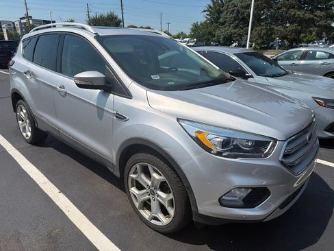 Used 2019 Ford Escape Titanium AWD/4WD image 5