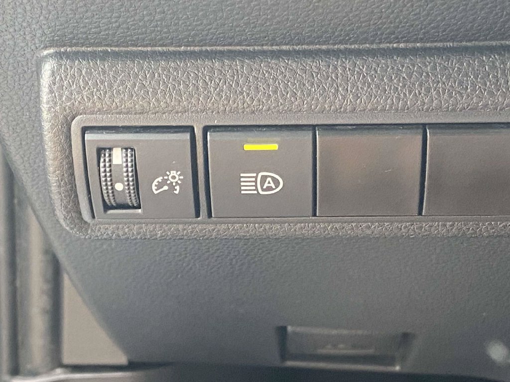 Used 2024 Toyota Corolla LE FWD image 17