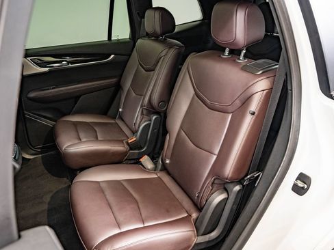 Used 2022 Cadillac XT6 Premium Luxury w/ LPO, Floor Liner Package AWD/4WD image 44