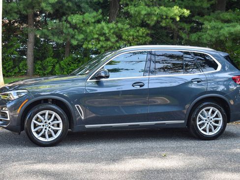 Used 2020 BMW X5 xDrive40i w/ Convenience Package image 2