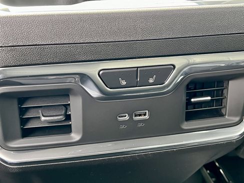 New 2026 GMC Sierra 2500 Denali w/ Denali Reserve Package image 33