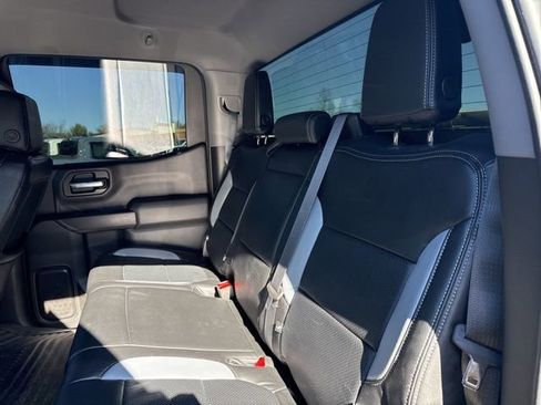 Used 2021 Chevrolet Silverado 1500 LT image 10