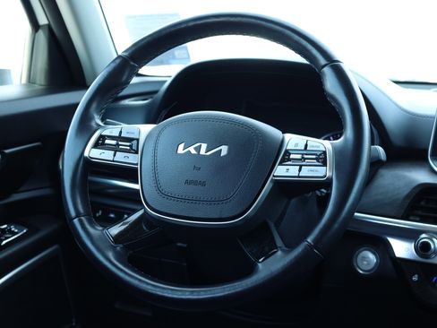 Used 2022 Kia Telluride EX w/ EX Premium Package image 7