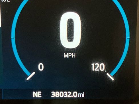 Certified 2022 Ford F150 Lariat w/ Equipment Group 502A High image 22