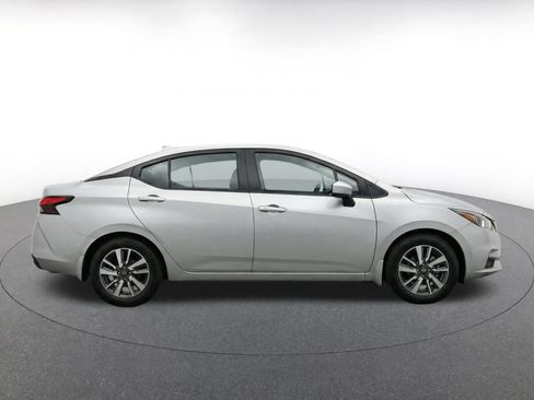 Used 2025 Nissan Versa SV FWD image 10
