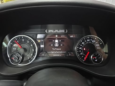 Used 2022 RAM 1500 Big Horn AWD/4WD image 21