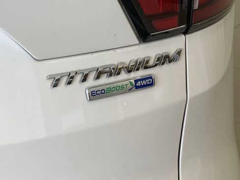 Used 2017 Ford Escape Titanium w/ Equipment Group 301A AWD/4WD image 12