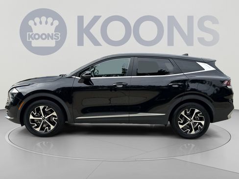Used 2023 Kia Sportage EX FWD image 2