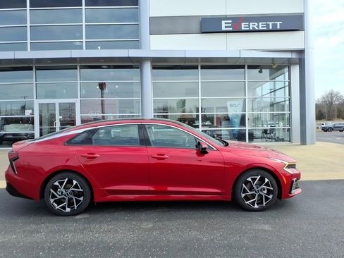 Used 2025 Kia K5 EX image 2
