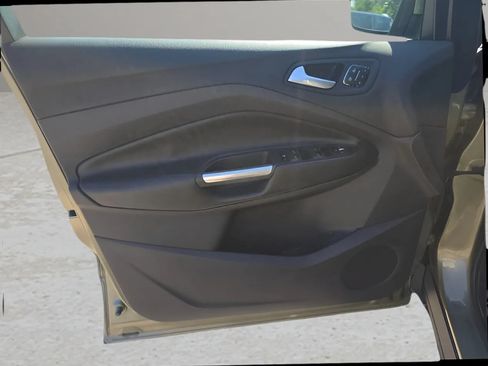 Used 2013 Ford Escape Titanium w/ Parking Technology Pkg AWD/4WD image 9