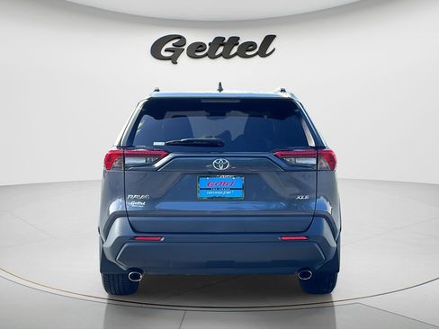 Used 2020 Toyota RAV4 XLE Premium FWD image 6