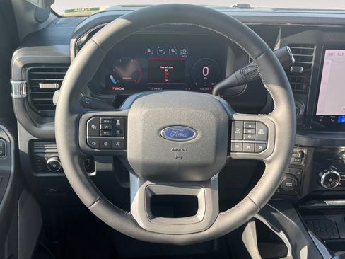 Certified 2025 Ford F250 Lariat w/ Lariat Ultimate Package AWD/4WD image 12