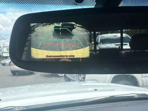 Used 2013 Toyota Tacoma Double Cab V6 Auto 4WD image 16