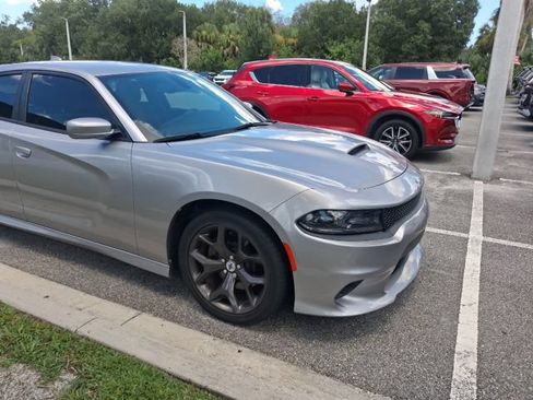 Used 2018 Dodge Charger SXT Plus w/ Navigation & Travel Group RWD image 3