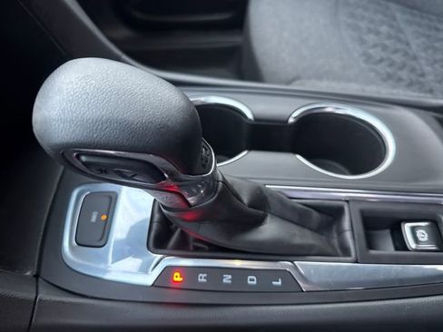 Used 2024 Chevrolet Equinox LT w/ LPO, Floor Liner Package image 27