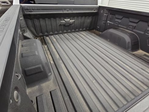 Certified 2024 Chevrolet Silverado 1500 LTZ AWD/4WD image 37