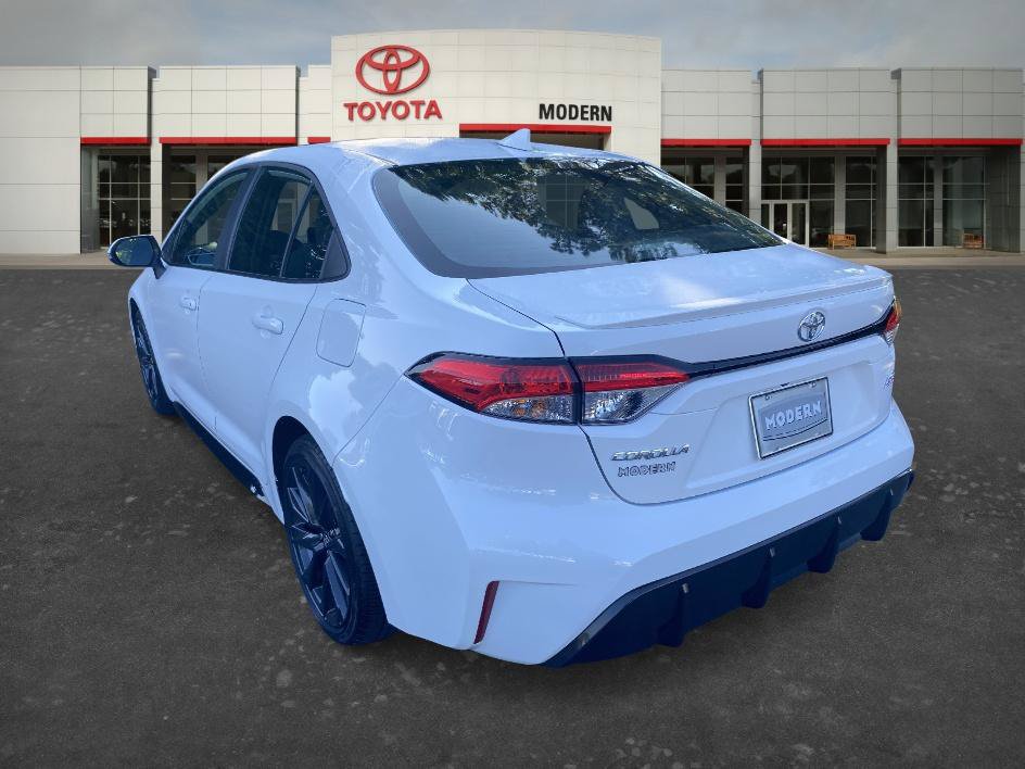 Certified 2025 Toyota Corolla SE FWD image 7