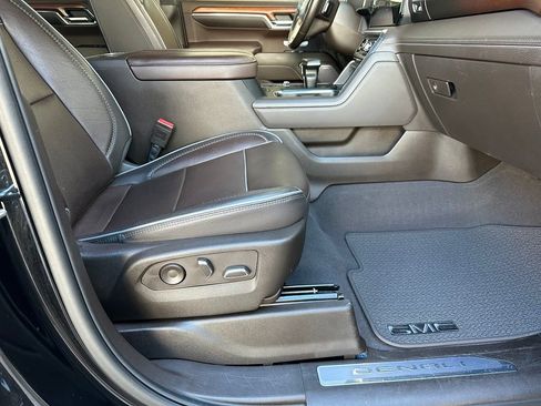 Used 2023 GMC Sierra 1500 Denali w/ Denali Reserve Package AWD/4WD image 41