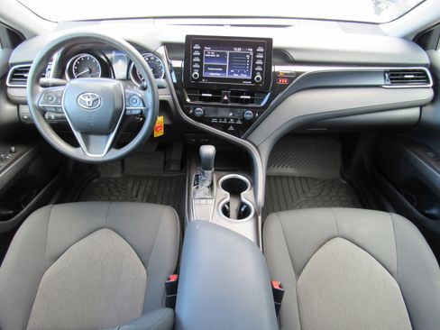 Used 2024 Toyota Camry LE image 30