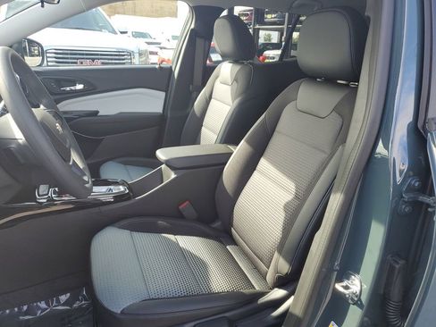 New 2026 Chevrolet Trax LT image 17