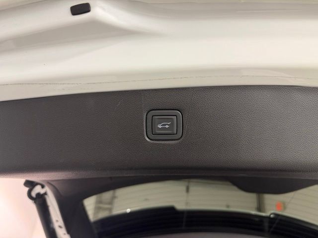 Certified 2024 Chevrolet Blazer LT FWD image 9