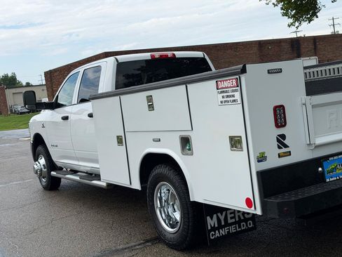 Used 2019 RAM 3500 Tradesman w/ Chrome Appearance Group AWD/4WD image 40