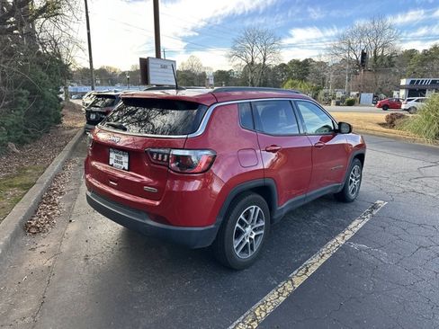 Used 2019 Jeep Compass Latitude image 6