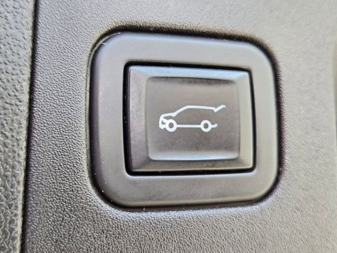 Used 2023 Cadillac XT5 Premium Luxury AWD/4WD image 19