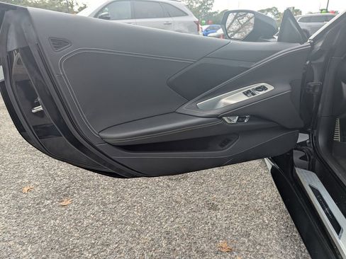 Used 2021 Chevrolet Corvette Stingray Coupe w/ 1LT image 15